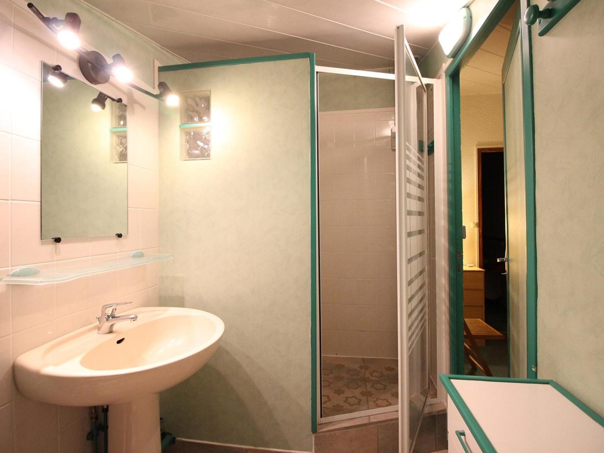 Duplex Central 90M² Avec Parking, 2 Chambres, 6 Couchages, Proche Thermes, Wifi Inclus - Fr-1-415-136 Le Mont-Dore Buitenkant foto